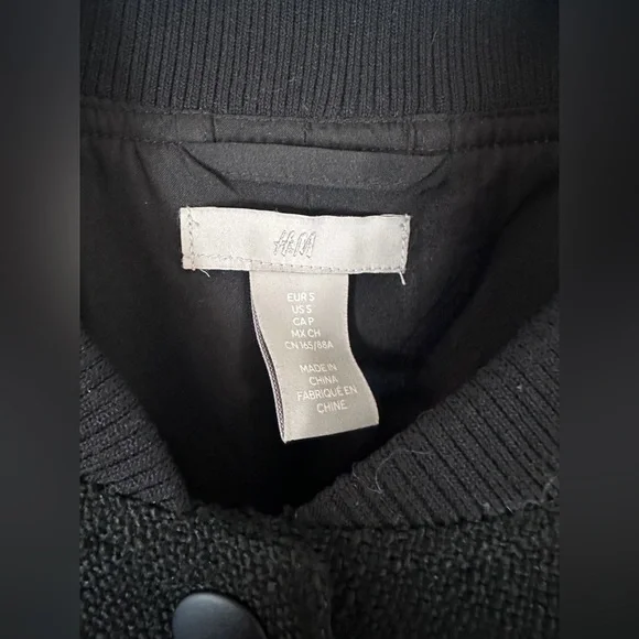 H&M Black Textured Bomber Jacket cardigan black tweed size small - Picture 8 of 10